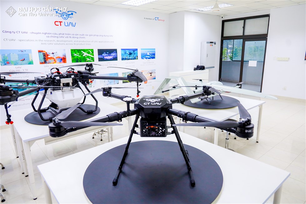 UAV & Robot AgriTech Innovation Lab