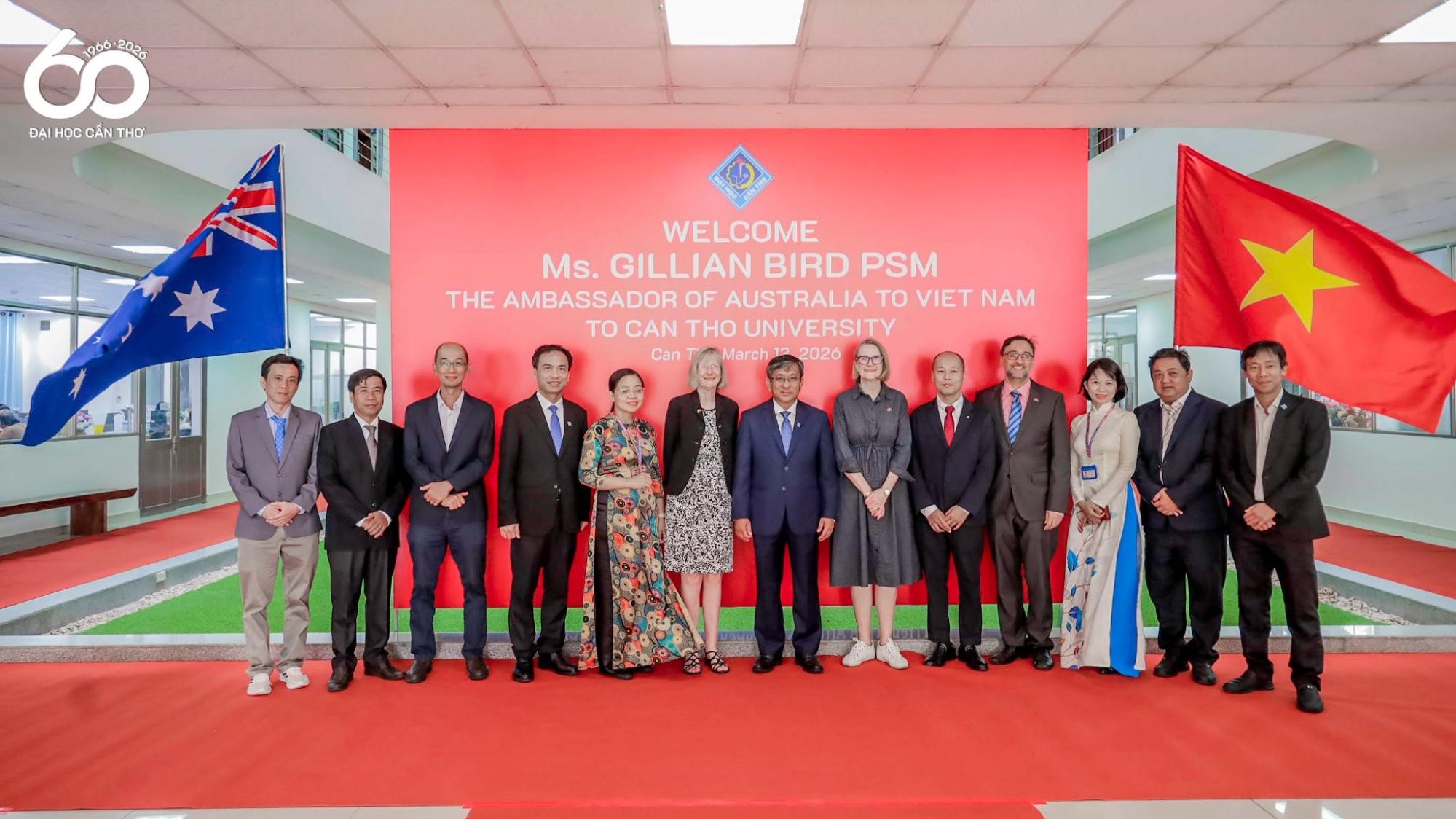 Can Tho University Welcomes the Australian Ambassador and Consul General…