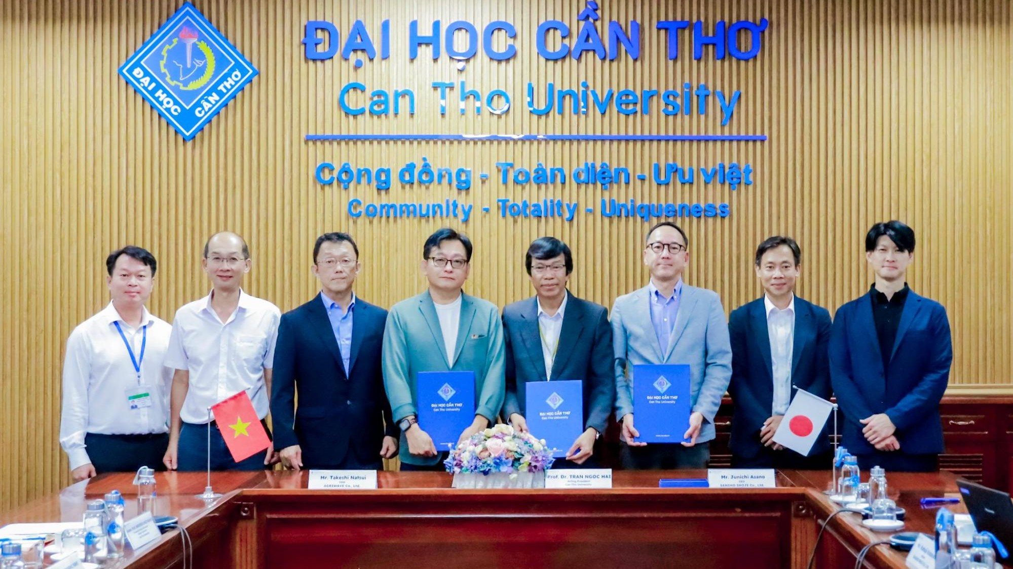 Can Tho University Signs MoUs with AGRIWAVE Co., Ltd. and…