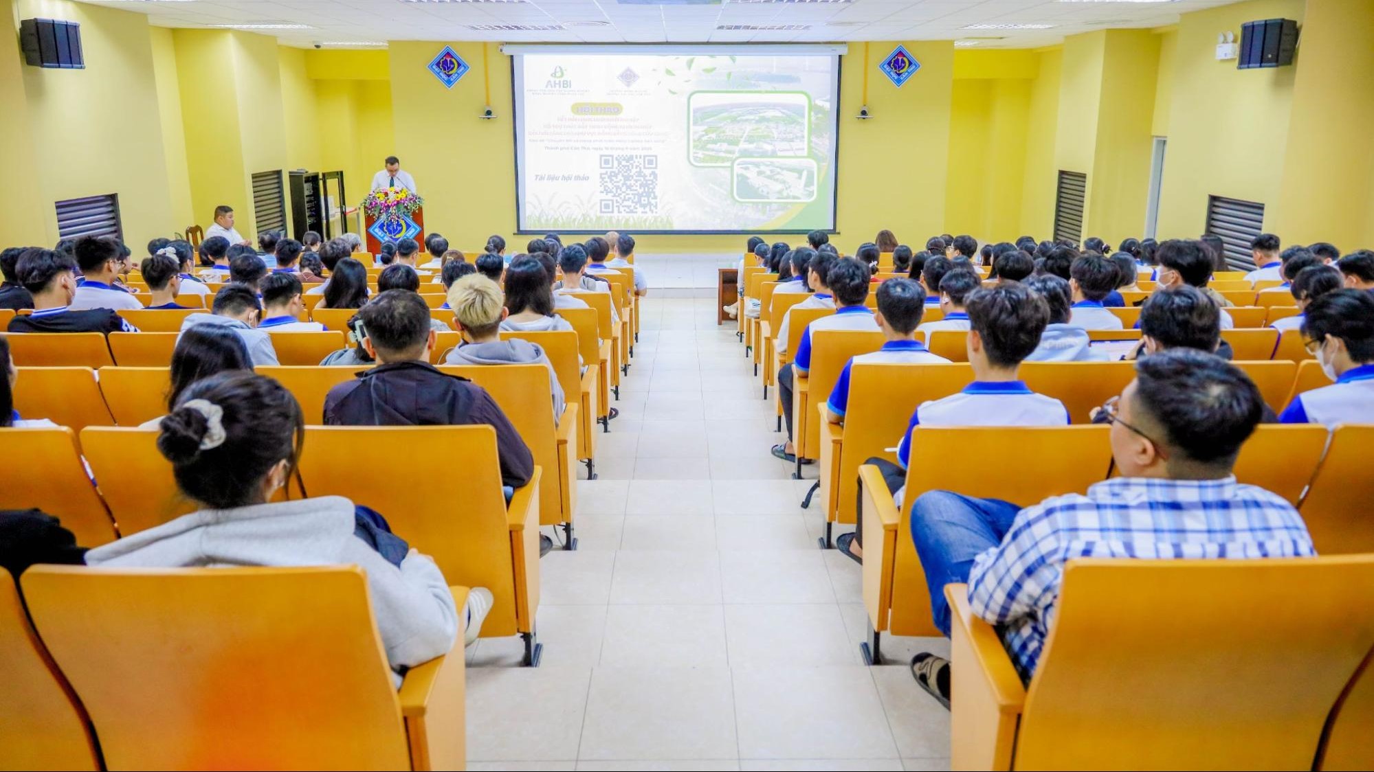 Đại học Cần Thơ kết nối mạng lưới khởi nghiệp,…