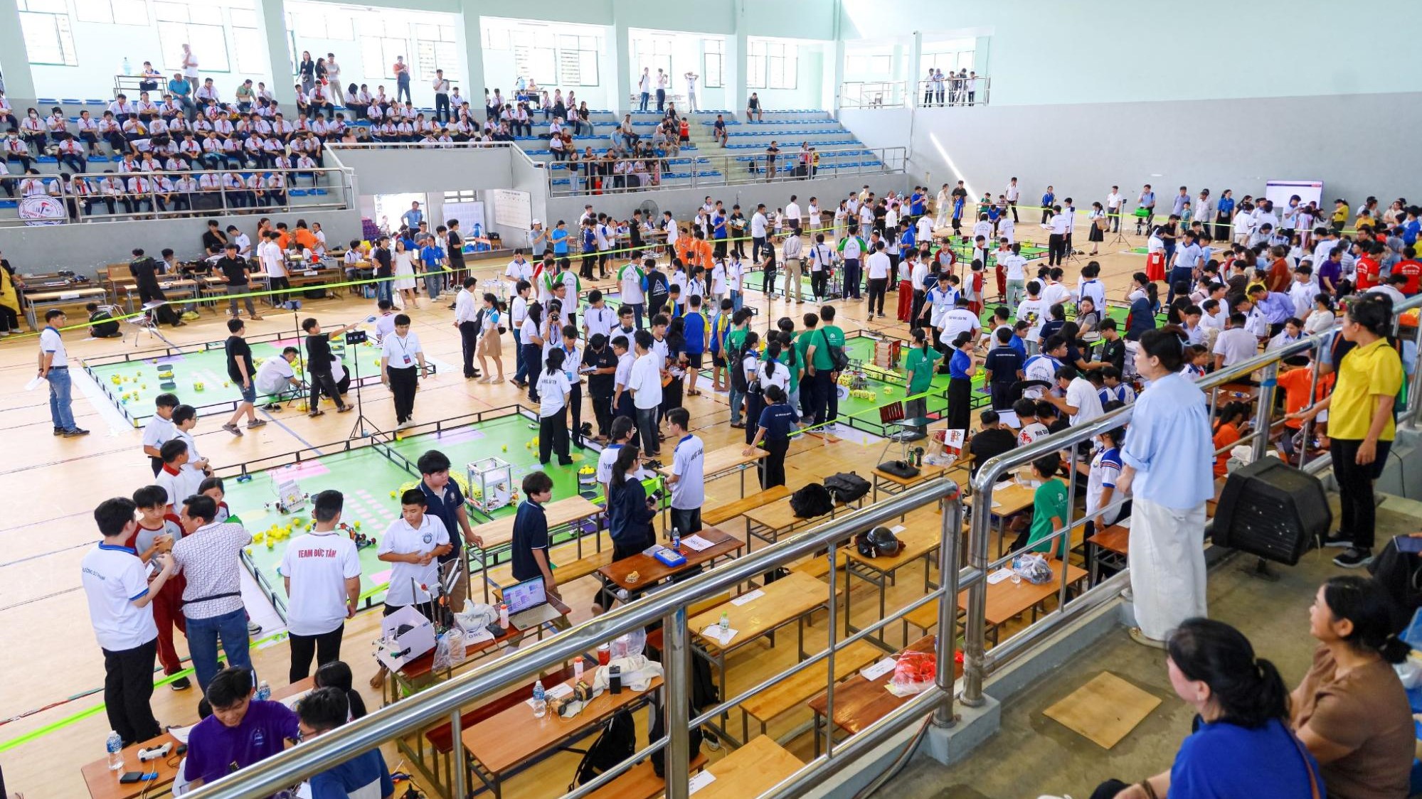 Đại học Cần Thơ tổ chức sân chơi Robocon cho…