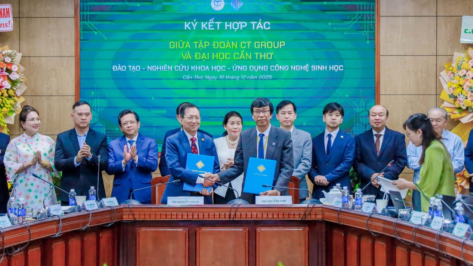 Đại học Cần Thơ và CT Group ký kết thỏa…