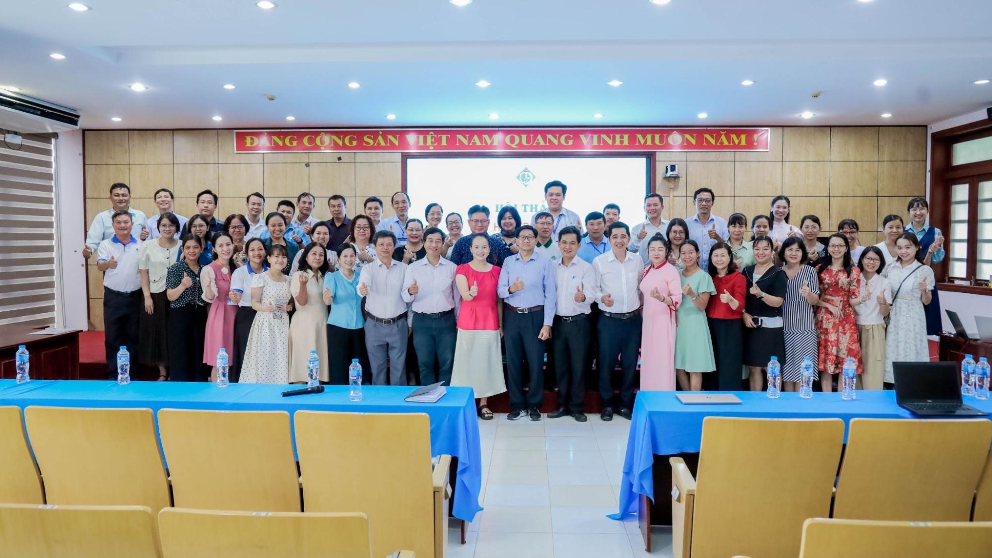 Đại học Cần Thơ đẩy mạnh chuyển đổi số giáo…