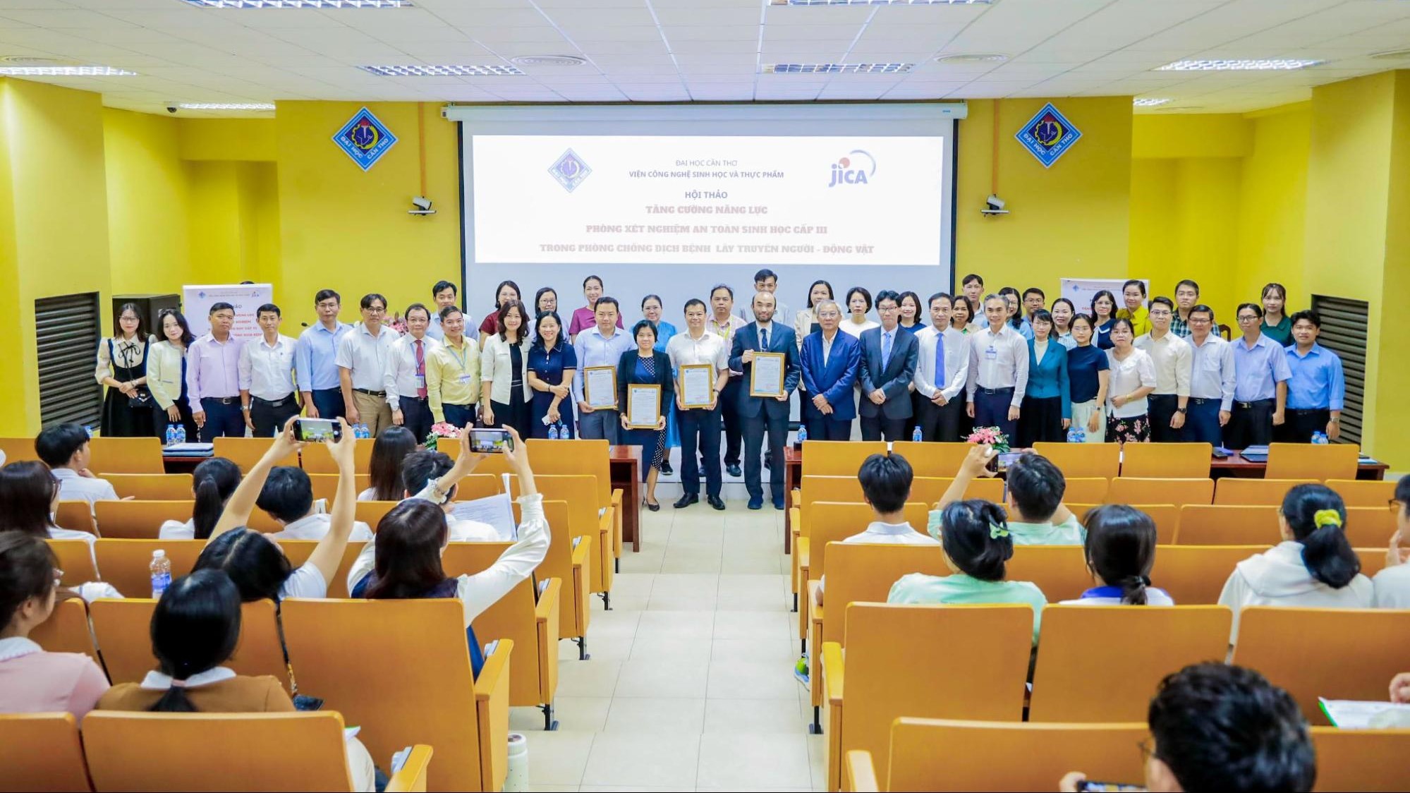 Đại học Cần Thơ tăng cường năng lực phòng thí…