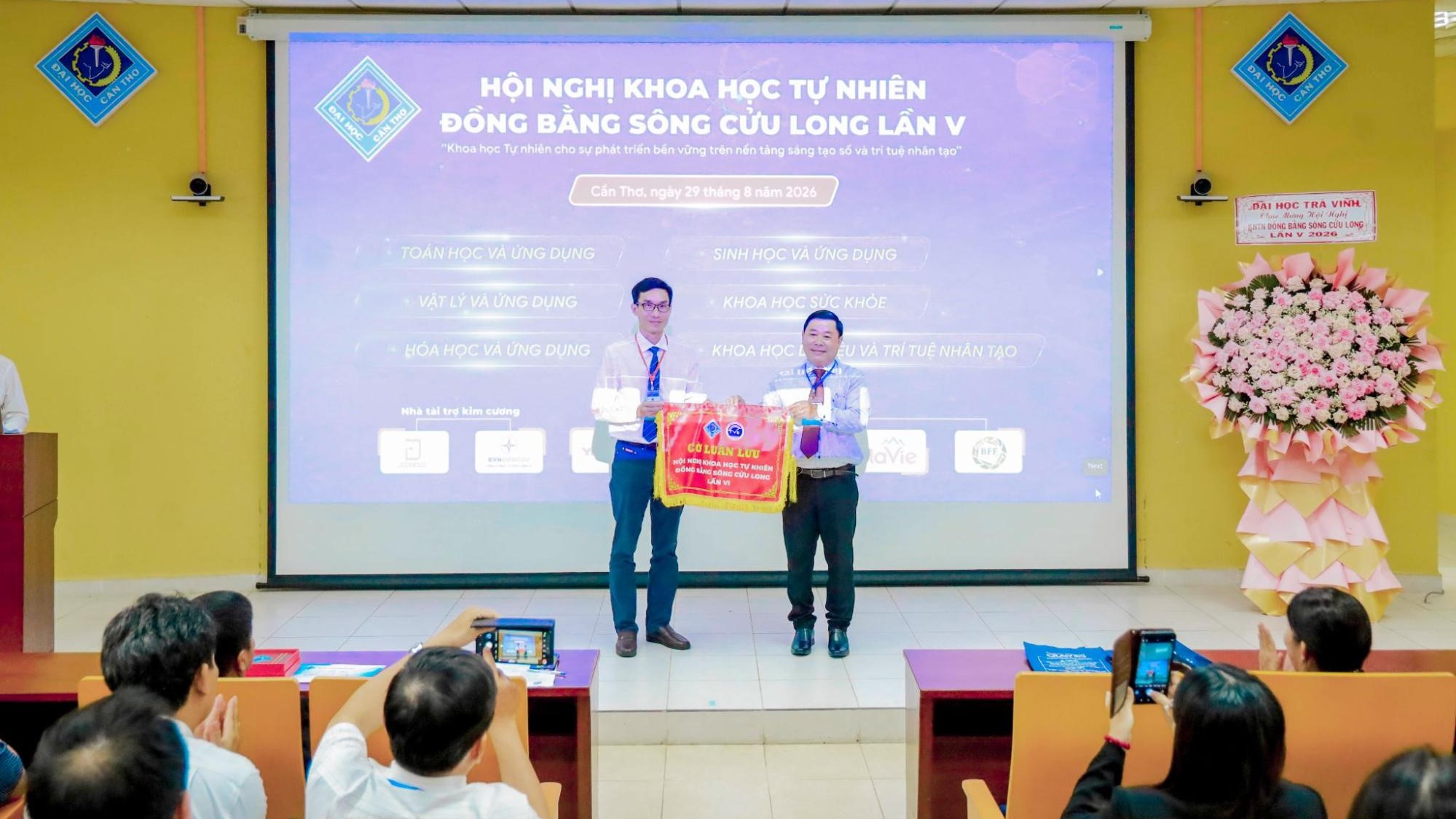 Đại học Cần Thơ tổ chức Hội nghị Khoa học…