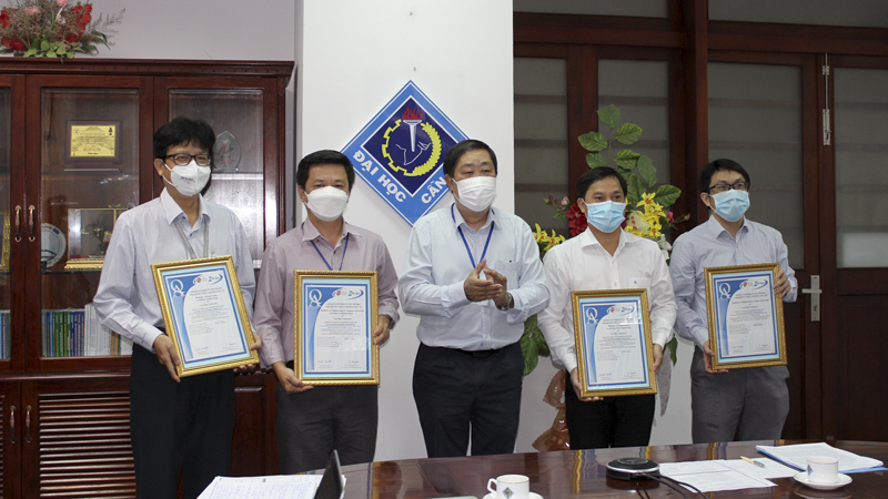 Họp trực tuyến Hội đồng Đảm bảo chất lượng Trường…