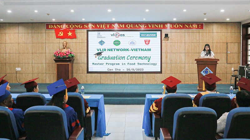 Lễ trao bằng Thạc sĩ ngành Công nghệ thực phẩm…