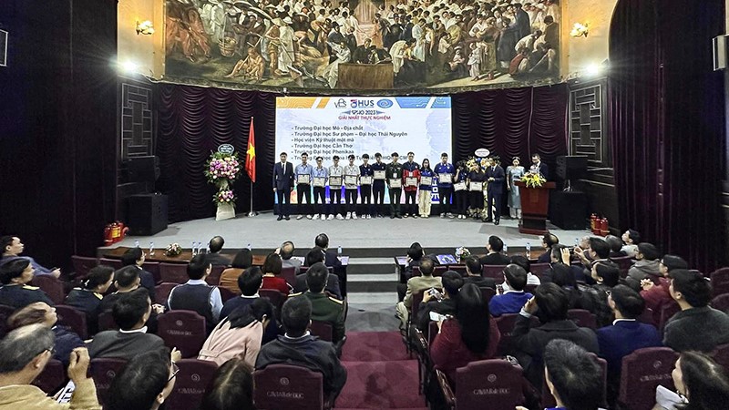 Sinh viên Trường Đại học Cần Thơ đạt giải nhất…